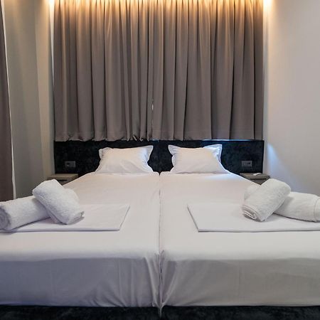 Euphoria Apartments Sarandë Esterno foto