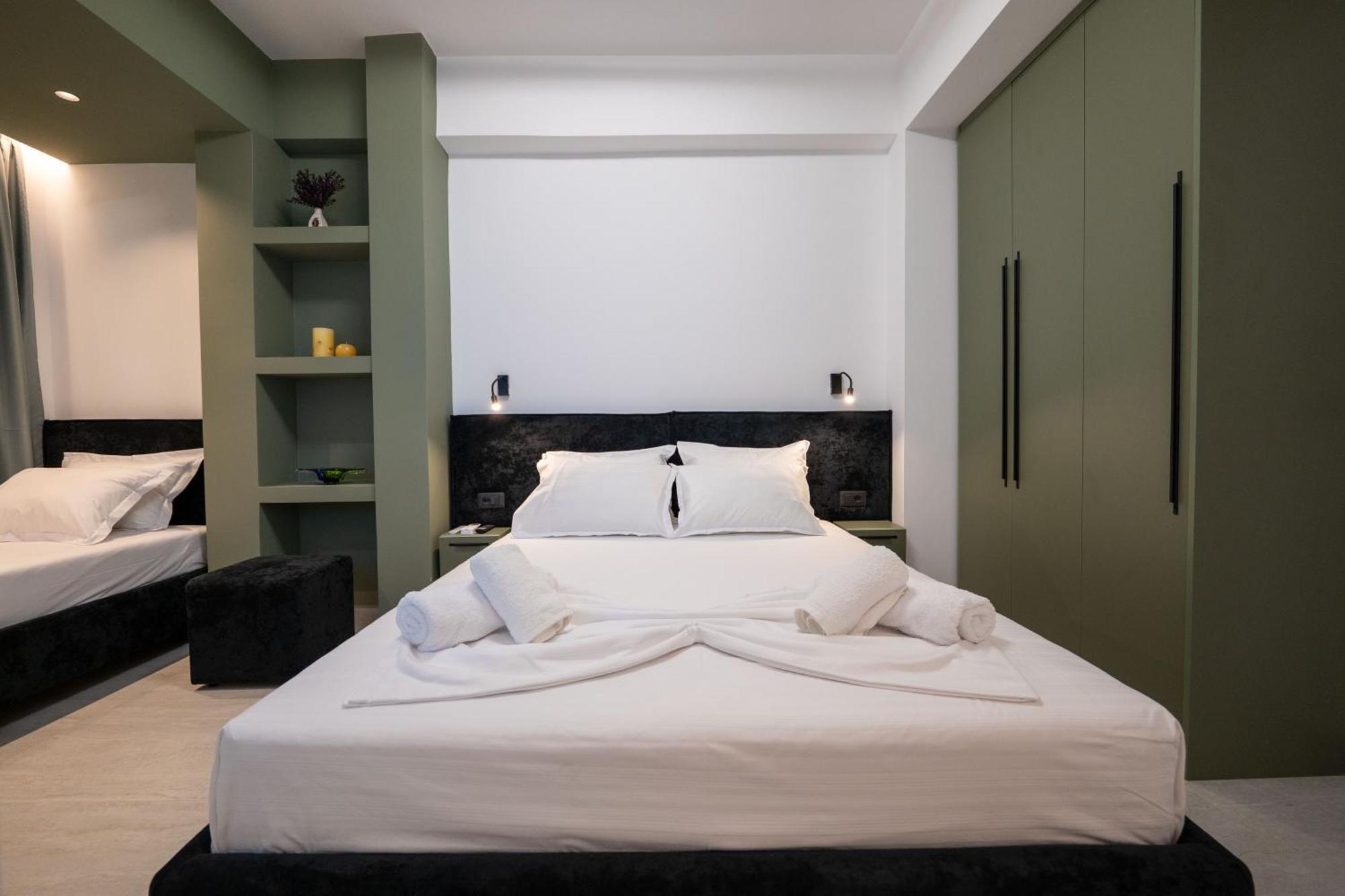 Euphoria Apartments Sarandë Esterno foto