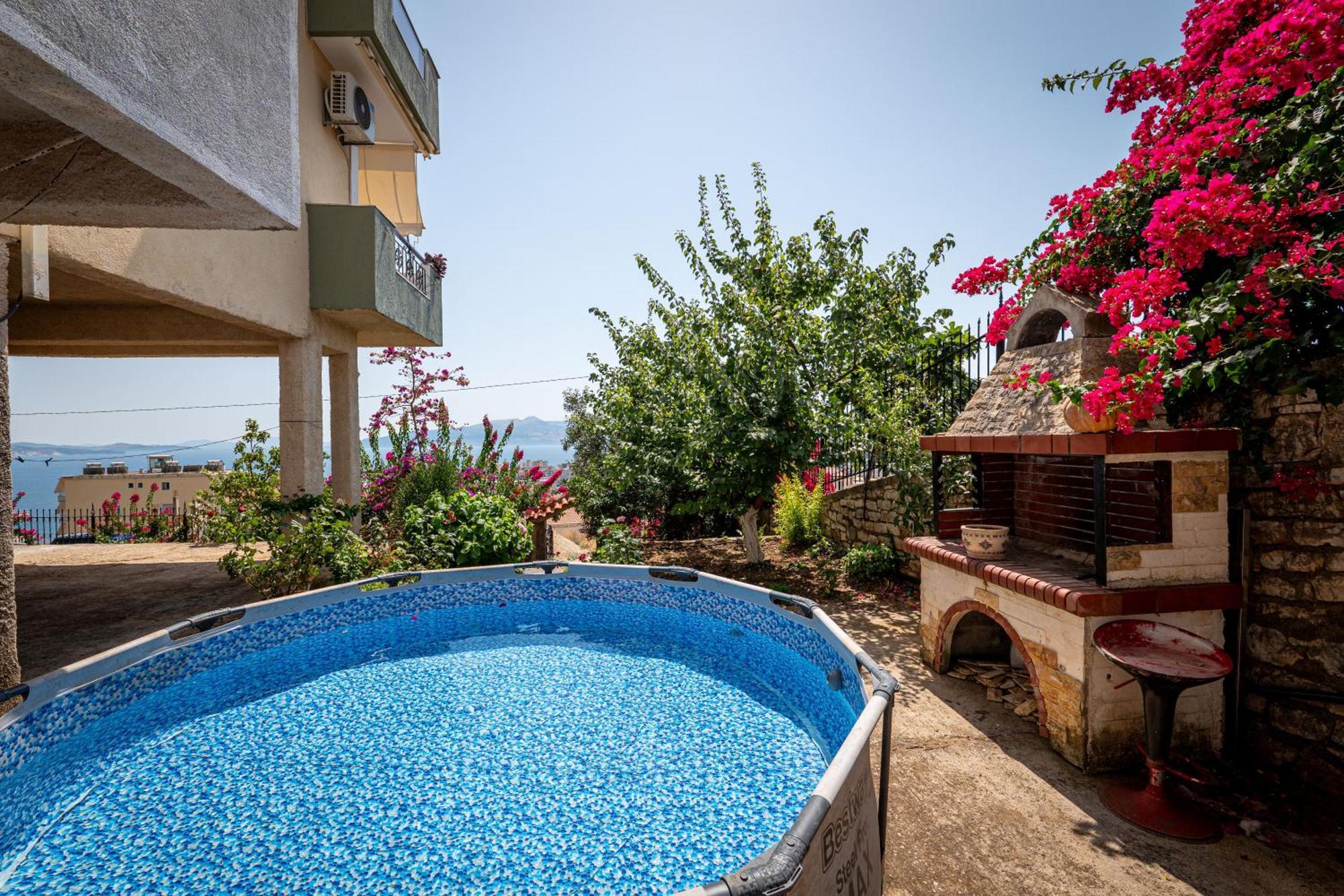 Euphoria Apartments Sarandë Esterno foto