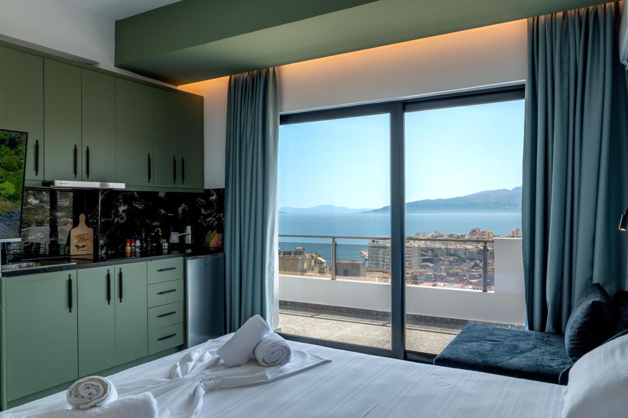 Euphoria Apartments Sarandë Esterno foto