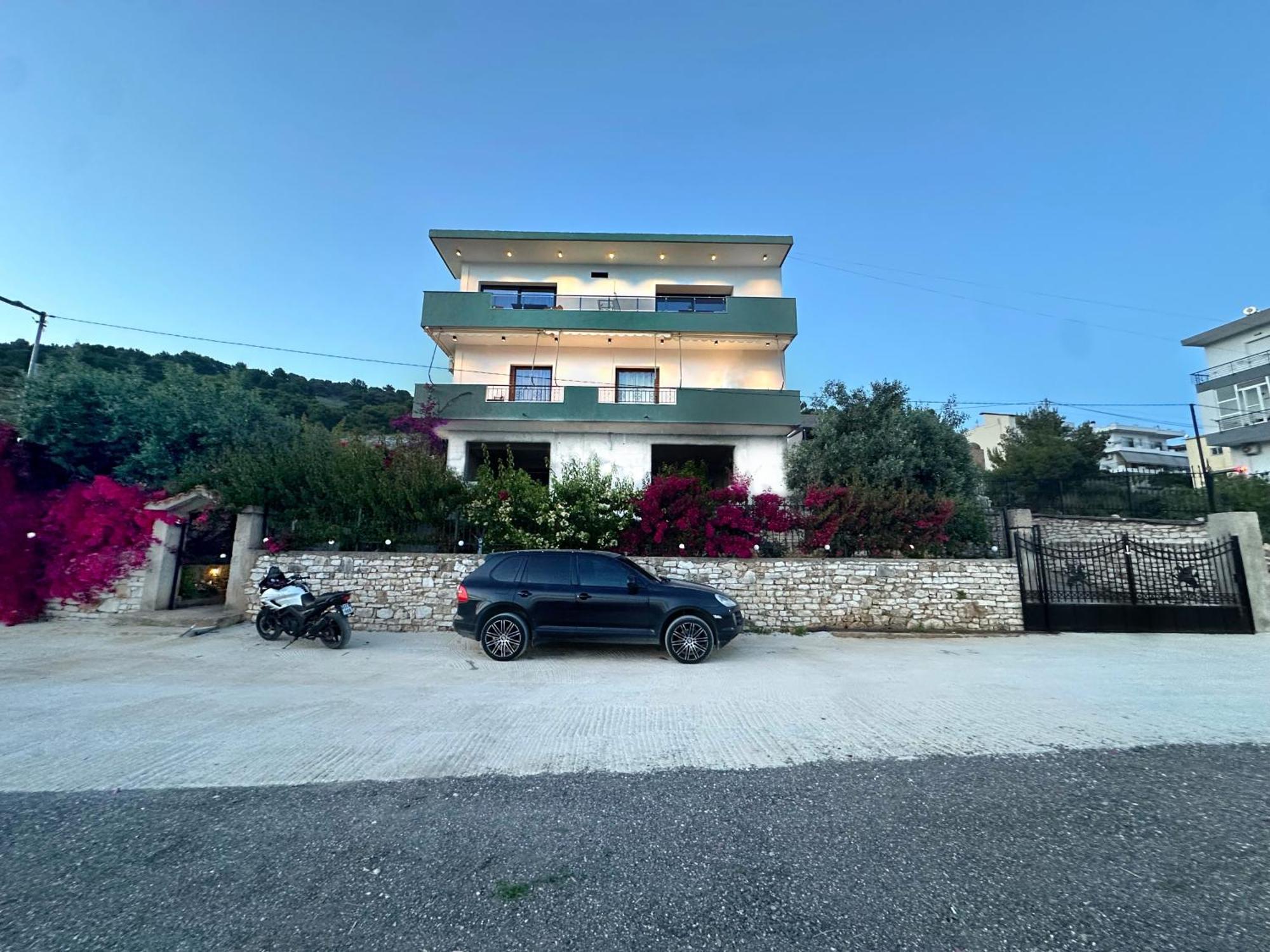 Euphoria Apartments Sarandë Esterno foto